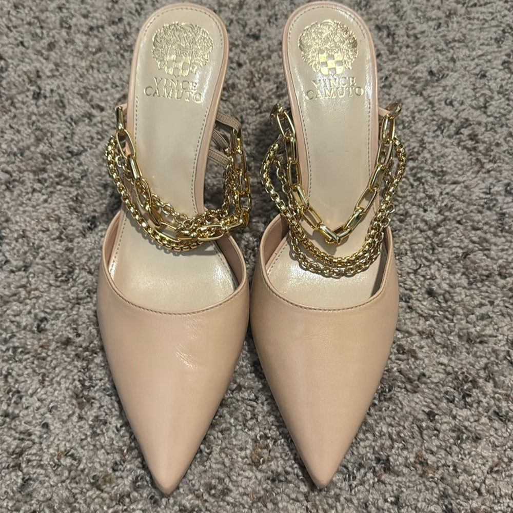 Vine Camuto beige with three gold chain heeled mules